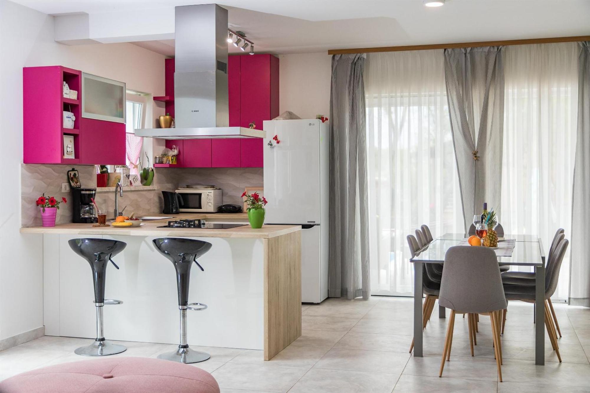 Villa May Tinjan Kültér fotó